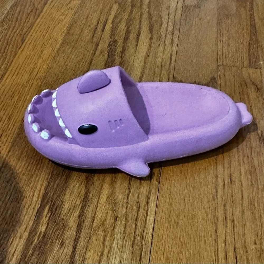 Purple Shark Slippers girls size 2-2.5